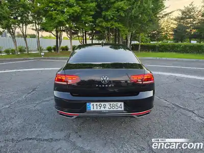 Volkswagen Passat 2021 2.0 автомат (гидро), миниатюра 4