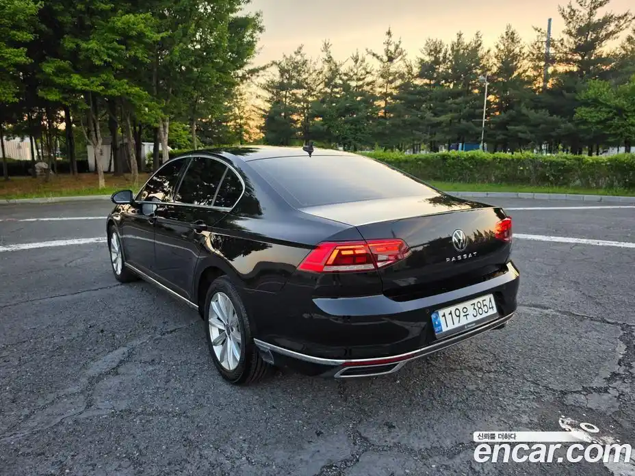 Volkswagen Passat 2021 2.0 автомат (гидро), фото 6