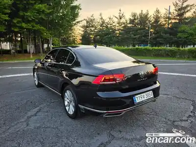 Volkswagen Passat 2021 2.0 автомат (гидро), миниатюра 6