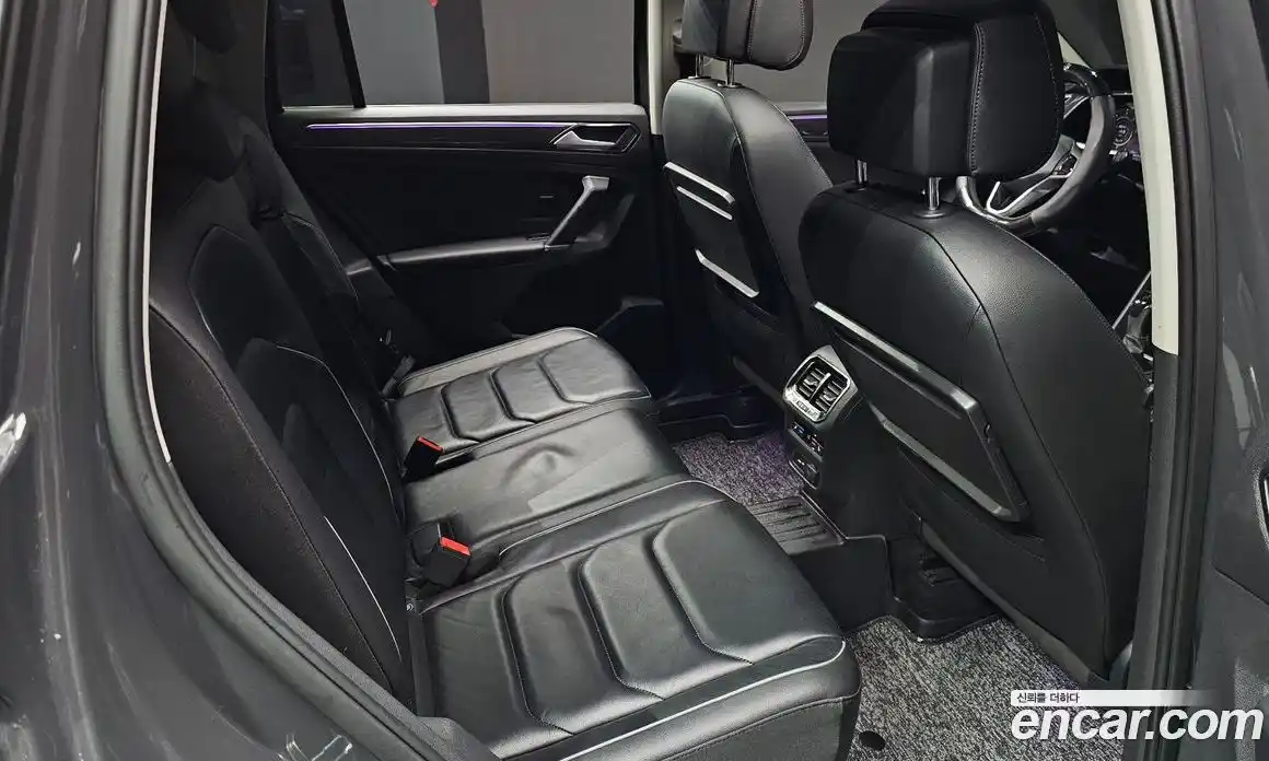 Volkswagen Tiguan 2018 2.0 автомат (гидро), фото 11