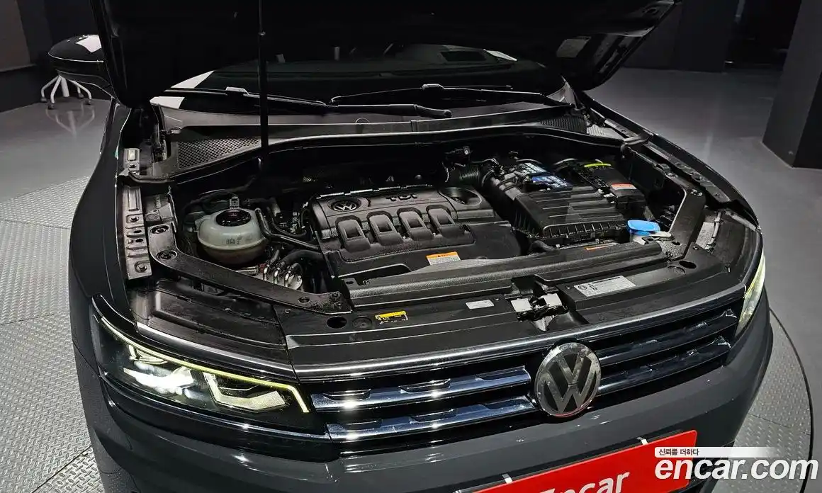 Volkswagen Tiguan 2018 2.0 автомат (гидро), фото 6