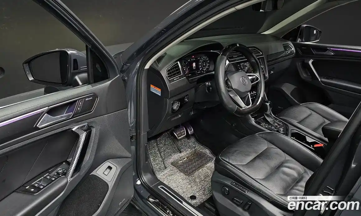 Volkswagen Tiguan 2018 2.0 автомат (гидро), фото 10
