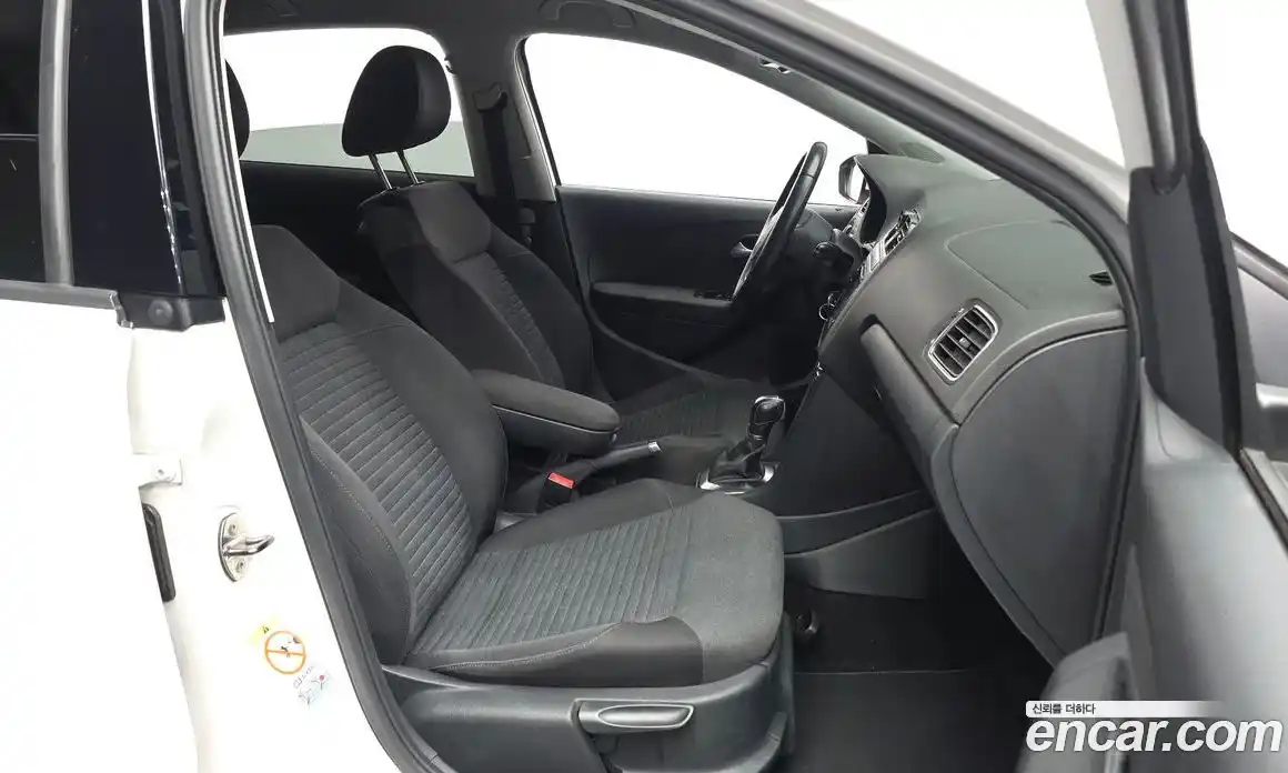 Volkswagen Polo 2014 1.6 автомат (гидро), фото 11