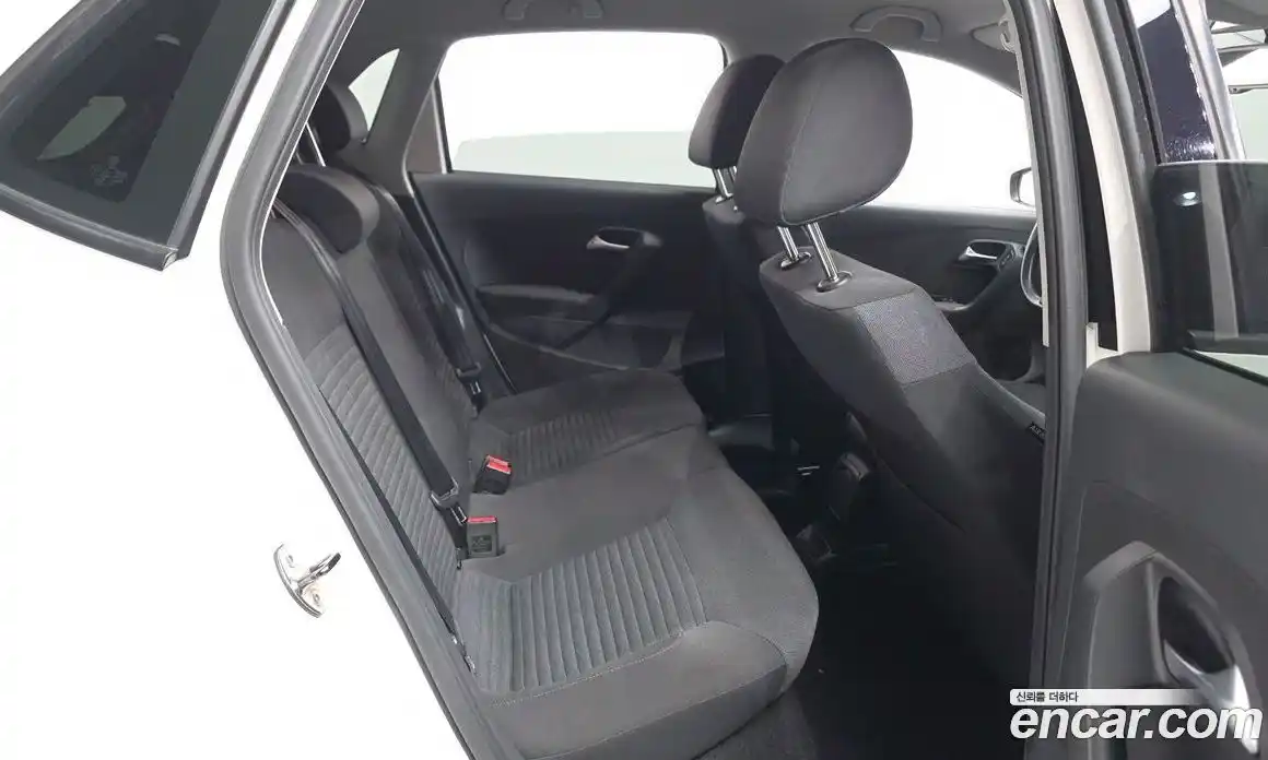 Volkswagen Polo 2014 1.6 автомат (гидро), фото 12