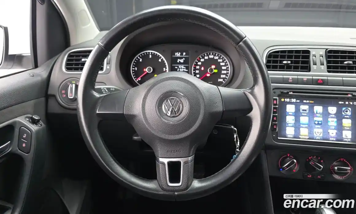 Volkswagen Polo 2014 1.6 автомат (гидро), фото 13