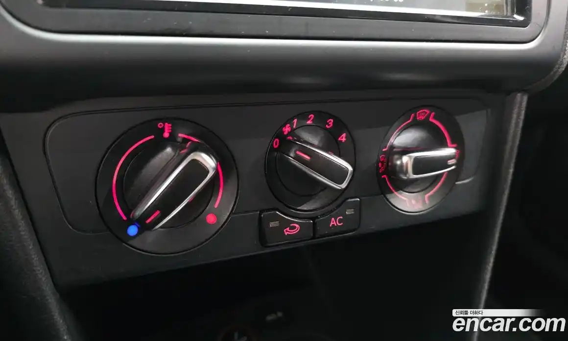 Volkswagen Polo 2014 1.6 автомат (гидро), фото 18