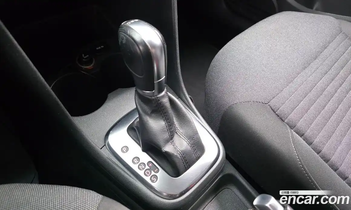 Volkswagen Polo 2014 1.6 автомат (гидро), фото 9
