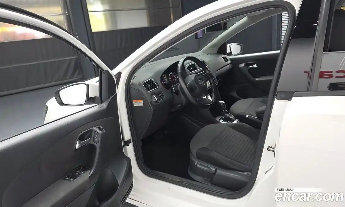 Volkswagen Polo 2014 1.6 автомат (гидро), фото 10