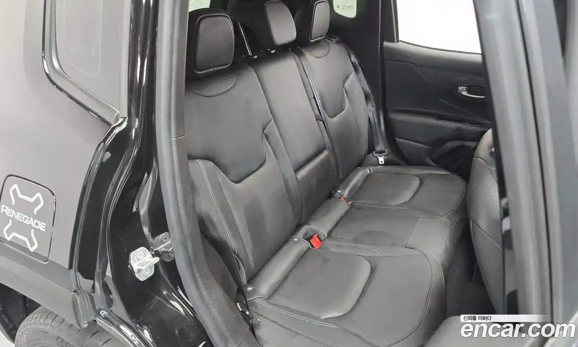 Jeep Renegade 2022 1.3 автомат (гидро), фото 16