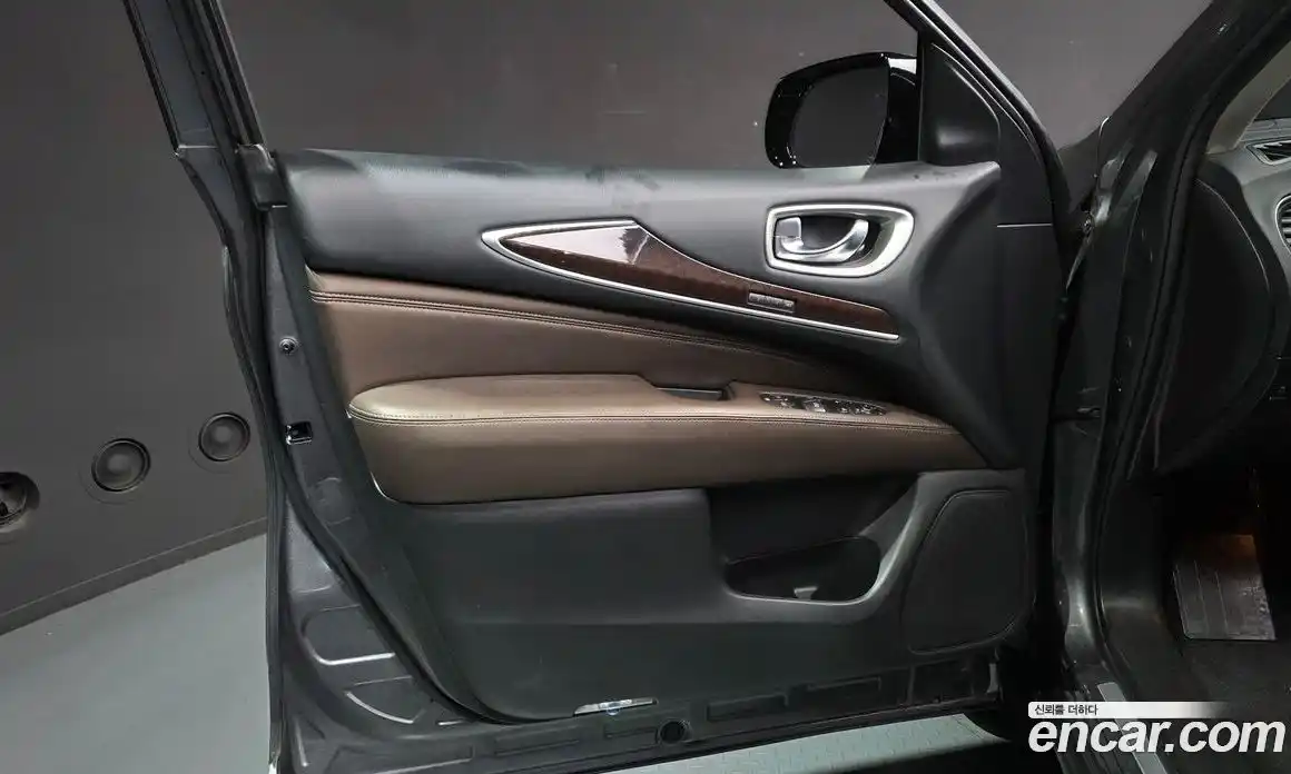 Infiniti QX60 2017 3.5 автомат (гидро), фото 14 Infiniti QX60 2017 3.5 автомат (гидро), фото 14