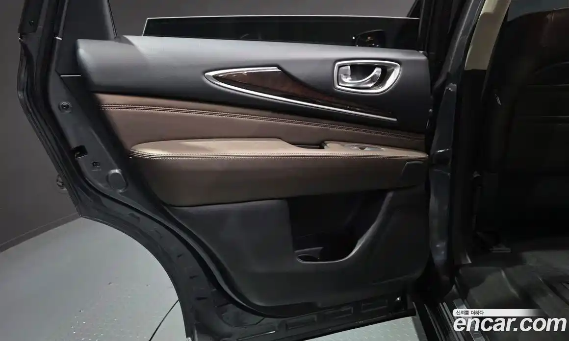Infiniti QX60 2017 3.5 автомат (гидро), фото 15 Infiniti QX60 2017 3.5 автомат (гидро), фото 15