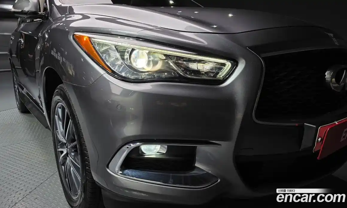Infiniti QX60 2017 3.5 автомат (гидро), фото 8 Infiniti QX60 2017 3.5 автомат (гидро), фото 8