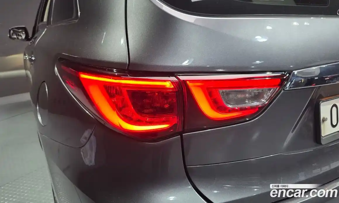 Infiniti QX60 2017 3.5 автомат (гидро), фото 9 Infiniti QX60 2017 3.5 автомат (гидро), фото 9