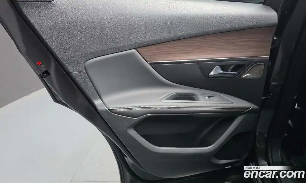 Peugeot 3008 2024 1.2 автомат (гидро), фото 15