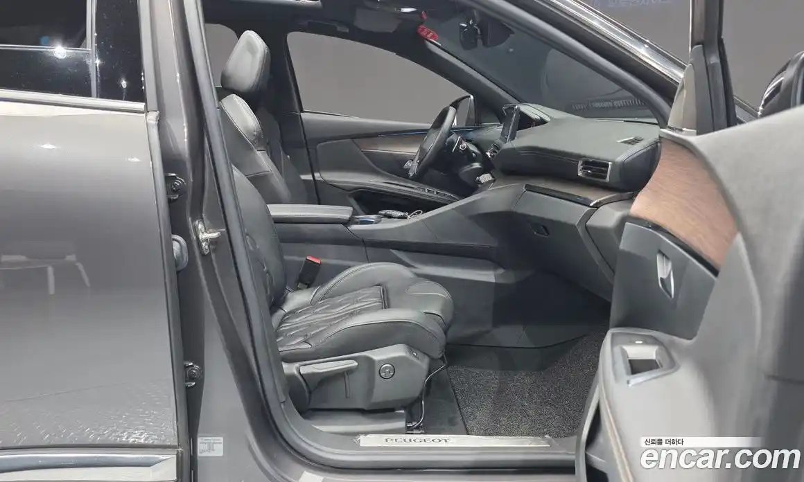 Peugeot 3008 2024 1.2 автомат (гидро), фото 16