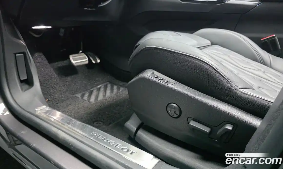 Peugeot 3008 2024 1.2 автомат (гидро), фото 24