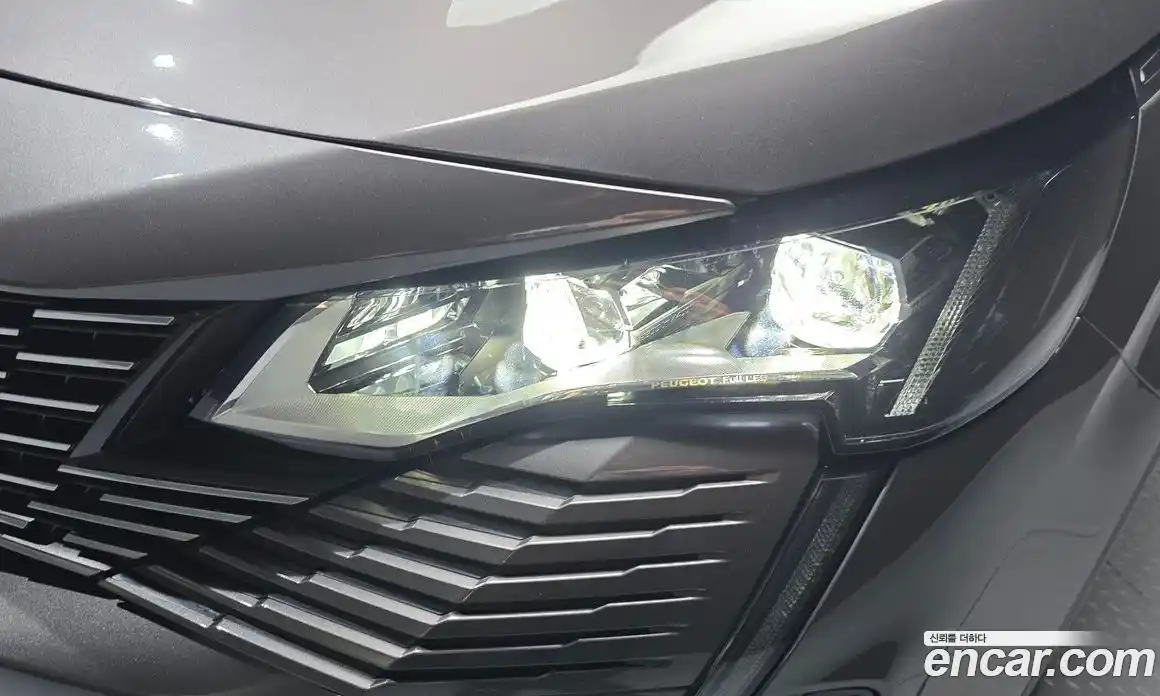 Peugeot 3008 2024 1.2 автомат (гидро), фото 8