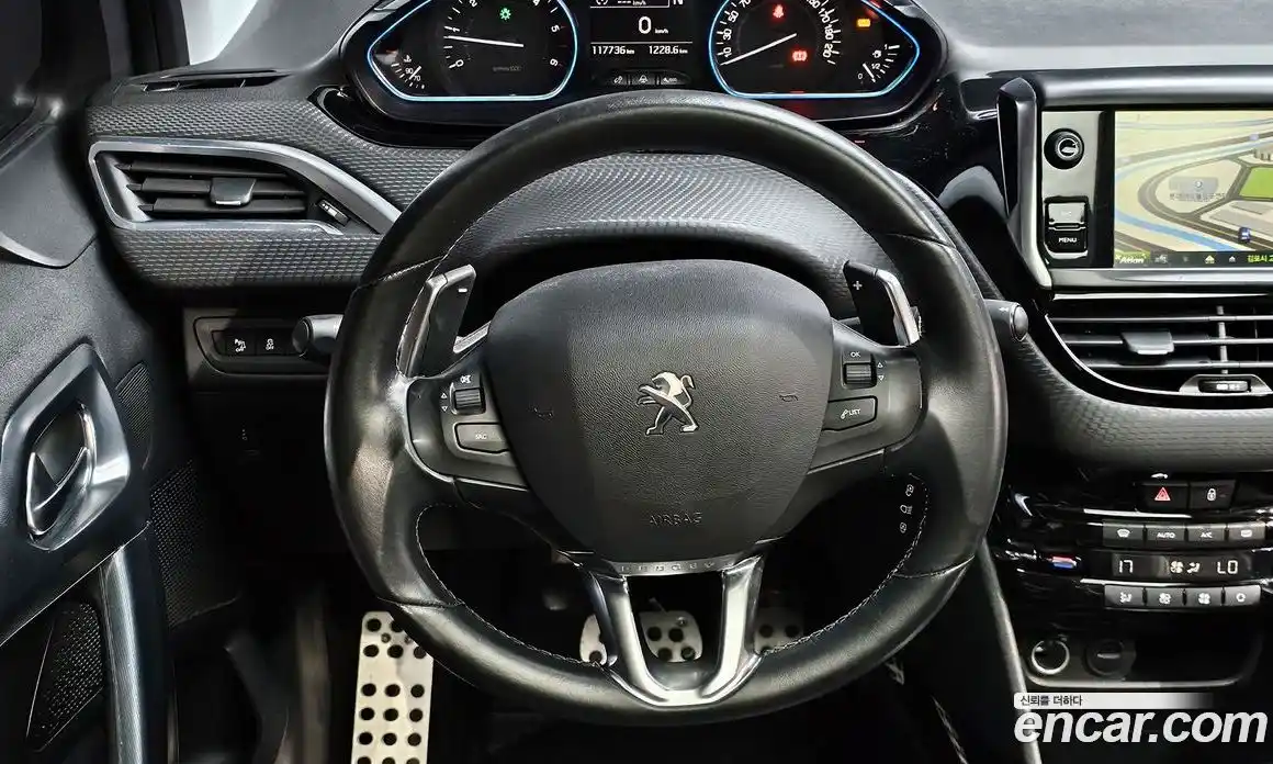 Peugeot 2008 2016 1.6 автомат (гидро), фото 15