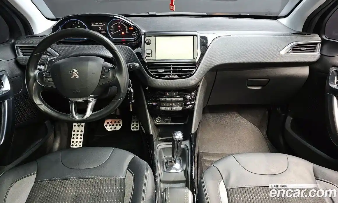 Peugeot 2008 2016 1.6 автомат (гидро), фото 7