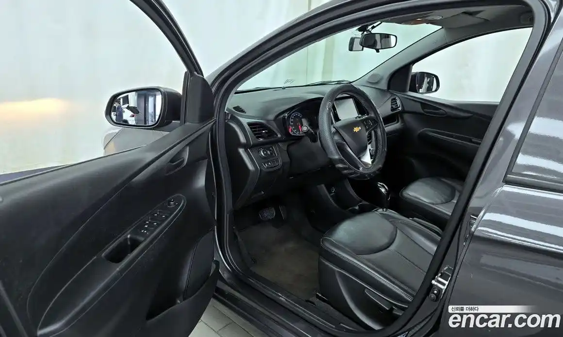 Chevrolet Spark 2016 1.0 автомат (гидро), фото 9
