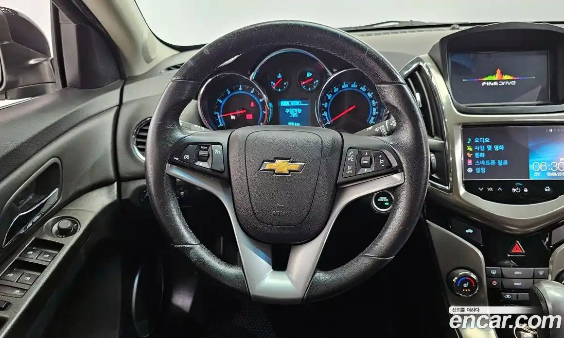 Chevrolet Cruze 2015 1.4 автомат (гидро), фото 11