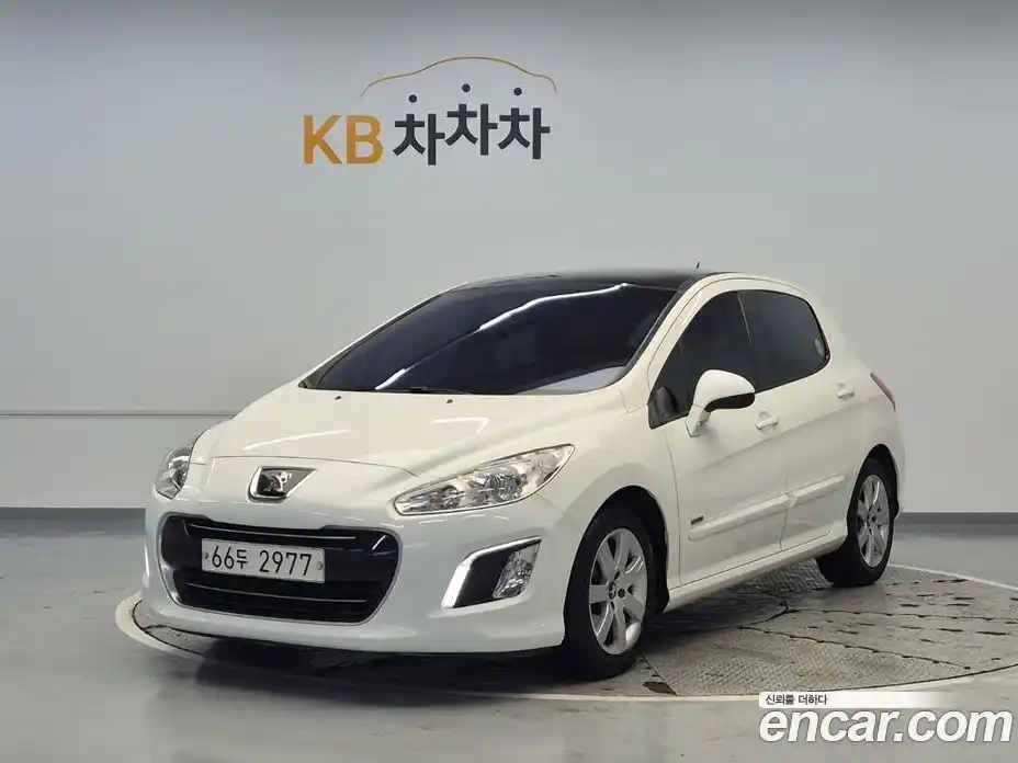 Peugeot 308 2014 1.6 автомат (гидро), фото 4