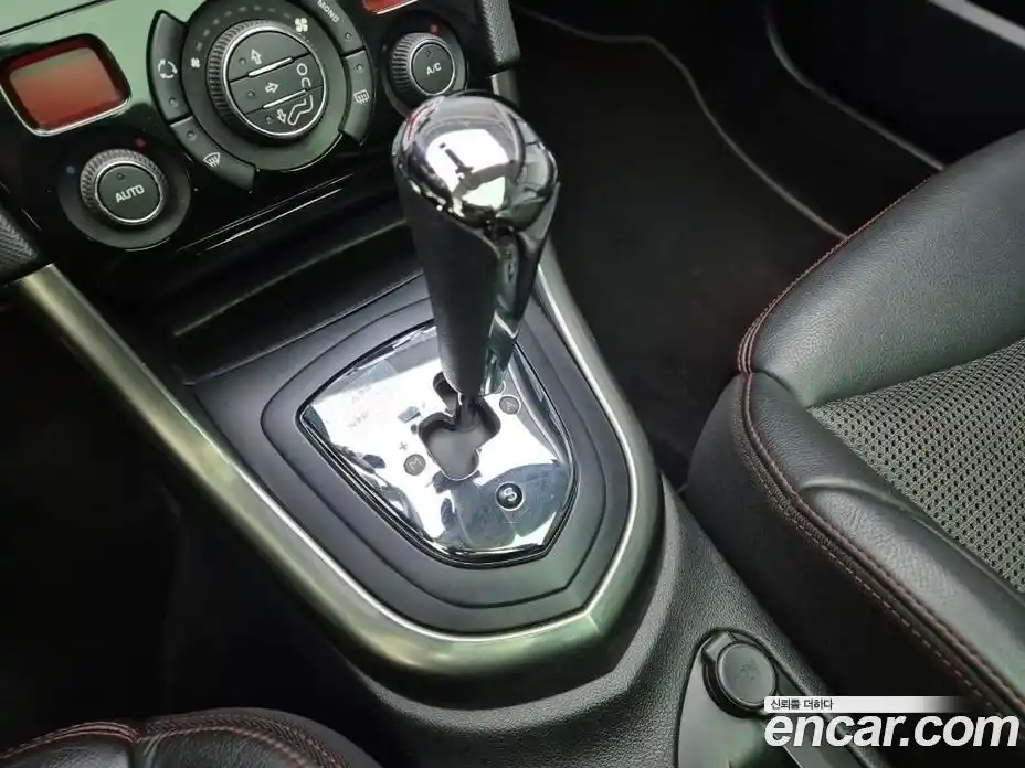 Peugeot 308 2014 1.6 автомат (гидро), фото 10