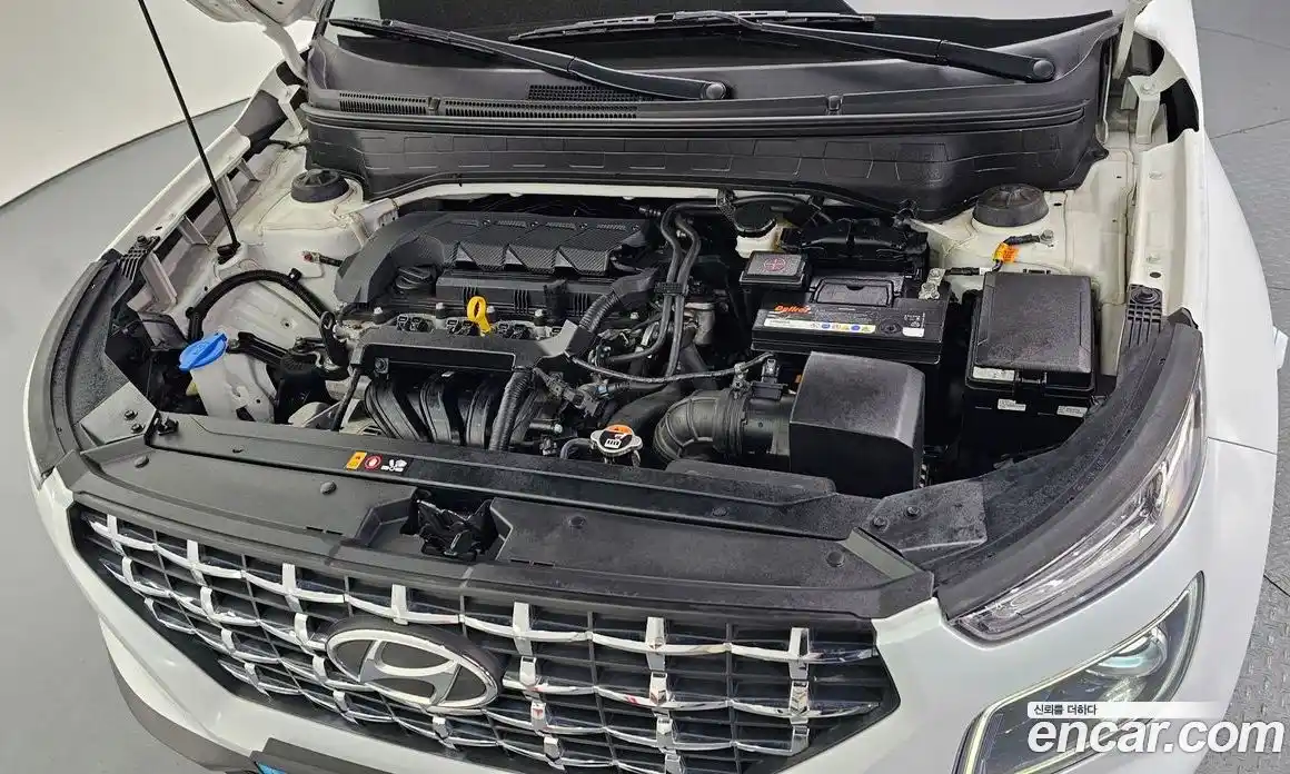 Hyundai Venue 2021 1.6 автомат (гидро), фото 6