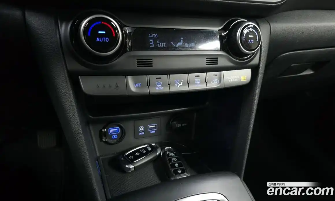 Hyundai Kona 2019 1.6 автомат (гидро), фото 16