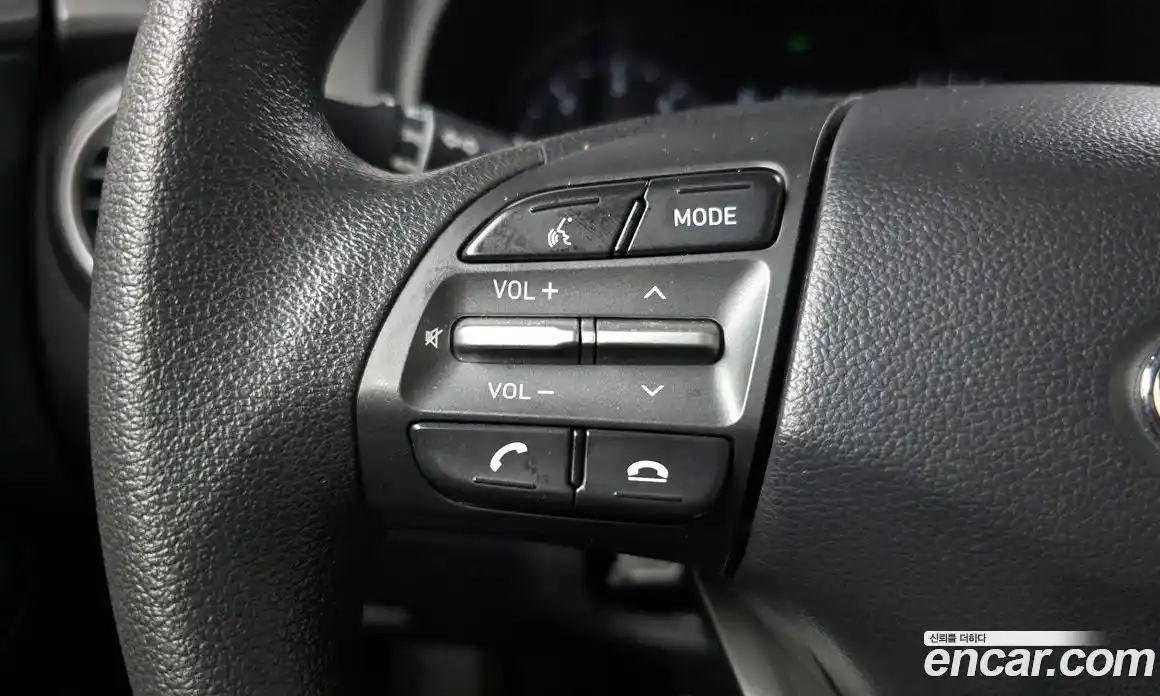 Hyundai Kona 2019 1.6 автомат (гидро), фото 17
