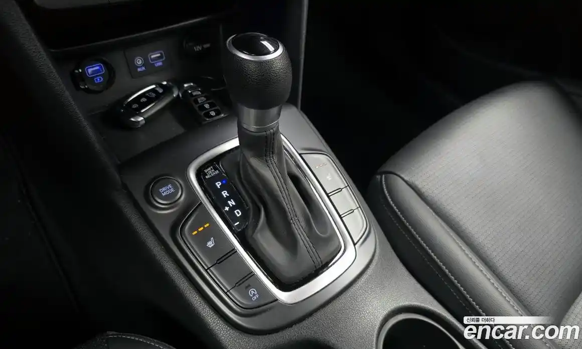 Hyundai Kona 2019 1.6 автомат (гидро), фото 9
