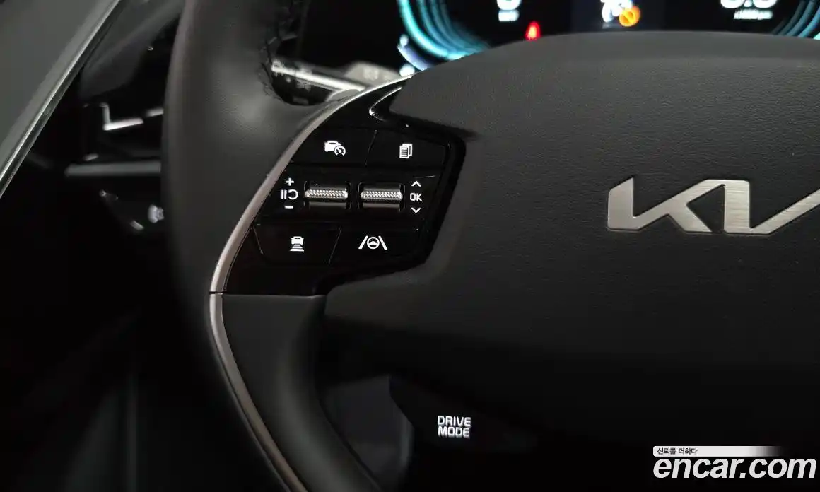 Kia Niro 2025 1.6 автомат (гидро), фото 18