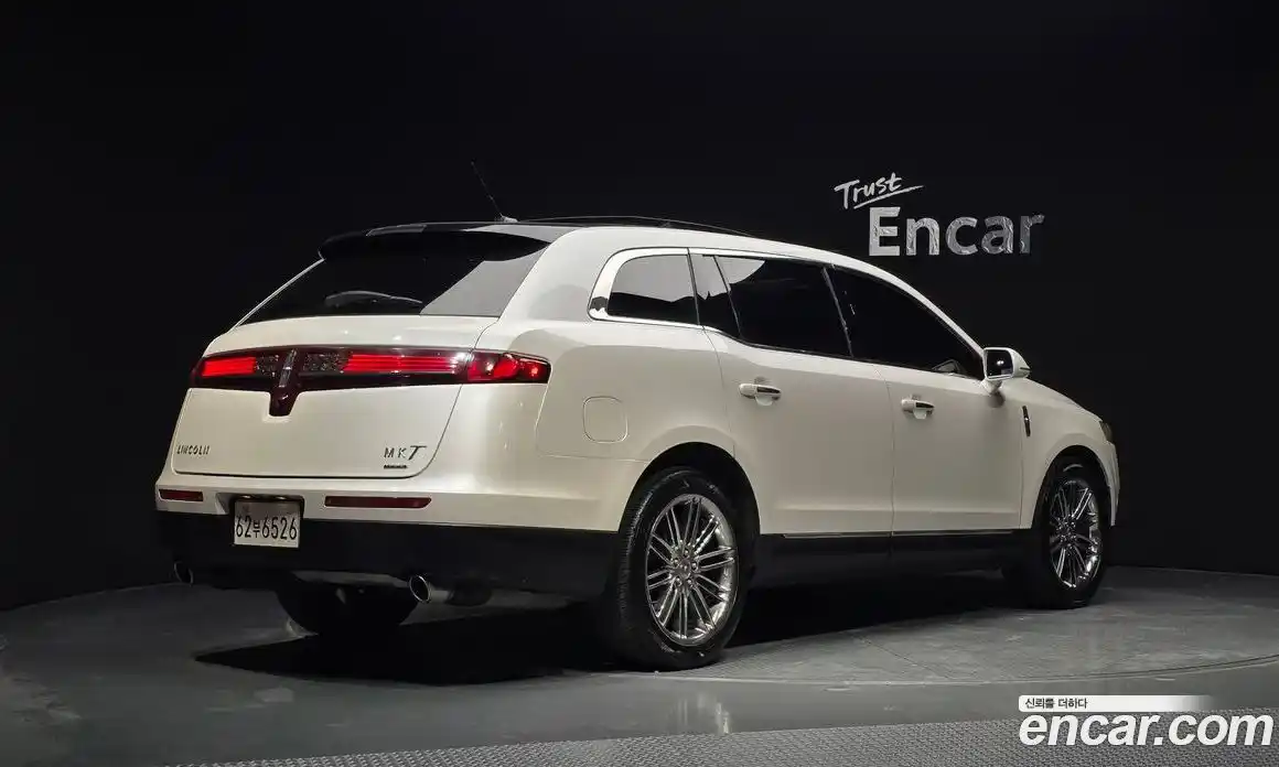 Lincoln MKT 2014 3.5 автомат (гидро), фото 2 Lincoln MKT 2014 3.5 автомат (гидро), фото 2