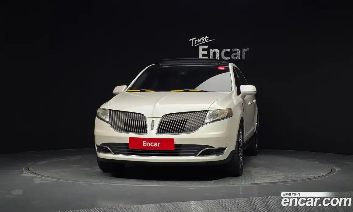 Lincoln MKT 2014 3.5 автомат (гидро), фото 3 Lincoln MKT 2014 3.5 автомат (гидро), фото 3
