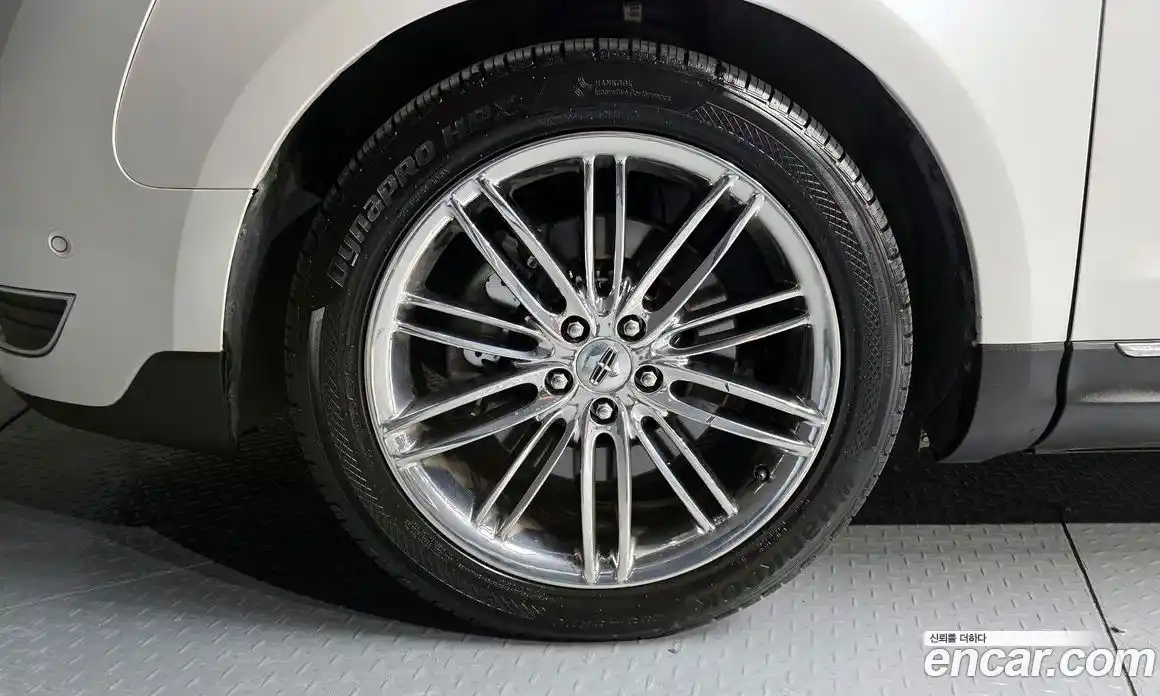 Lincoln MKT 2014 3.5 автомат (гидро), фото 5 Lincoln MKT 2014 3.5 автомат (гидро), фото 5
