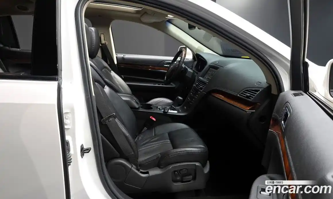 Lincoln MKT 2014 3.5 автомат (гидро), фото 10 Lincoln MKT 2014 3.5 автомат (гидро), фото 10