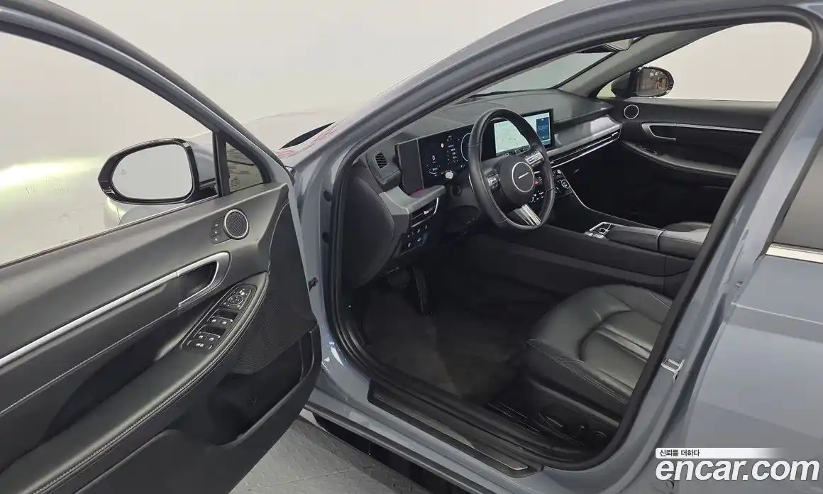 Hyundai Sonata 2024 2.0 автомат (гидро), фото 13