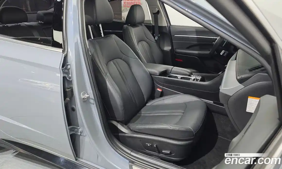 Hyundai Sonata 2024 2.0 автомат (гидро), фото 16