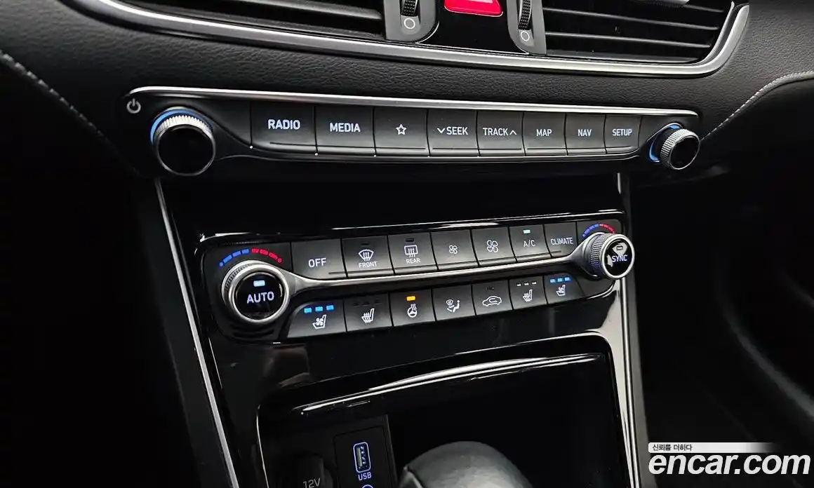 Hyundai Grandeur 2016 2.4 автомат (гидро), фото 22