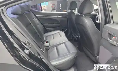 Hyundai Avante 2018 1.6 автомат (гидро), миниатюра 12