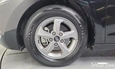 Hyundai Avante 2018 1.6 автомат (гидро), миниатюра 5