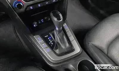 Hyundai Avante 2018 1.6 автомат (гидро), миниатюра 9