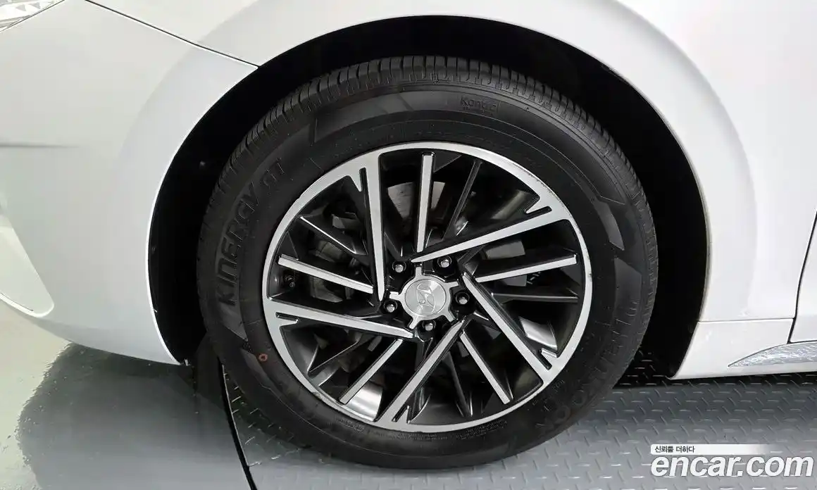Hyundai Grandeur 2021 2.5 автомат (гидро), фото 5