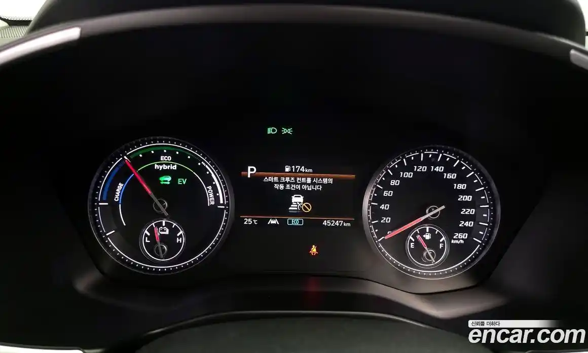 Hyundai Santa Fe 2021 1.6 автомат (гидро), фото 11