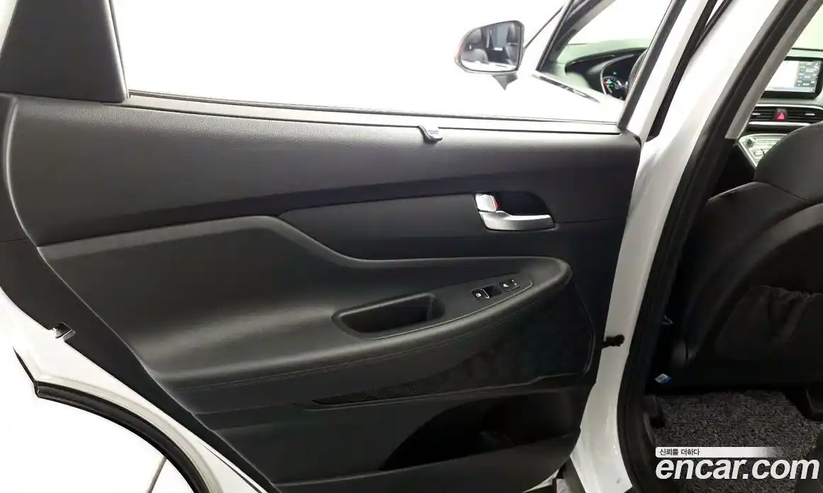 Hyundai Santa Fe 2021 1.6 автомат (гидро), фото 15