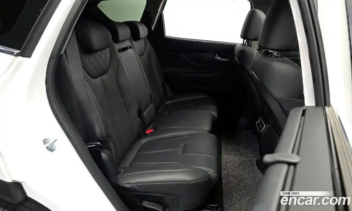 Hyundai Santa Fe 2021 1.6 автомат (гидро), фото 17