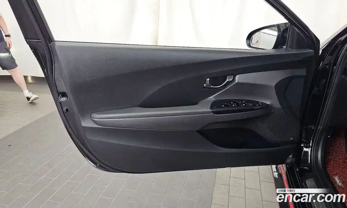 Hyundai Veloster 2020 2.0 автомат (гидро), фото 14