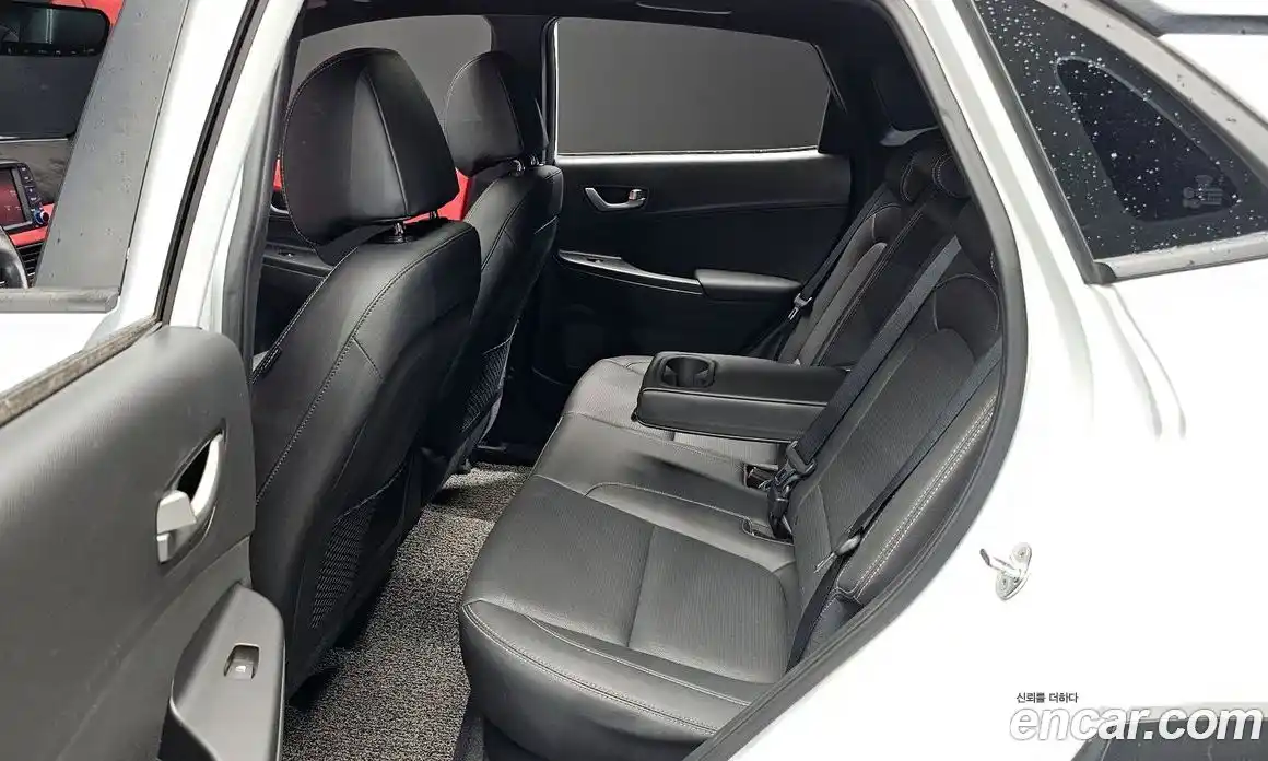 Hyundai Kona 2019 1.6 автомат (гидро), фото 12