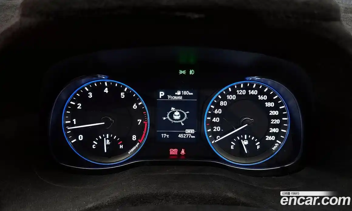Hyundai Kona 2019 1.6 автомат (гидро), фото 8