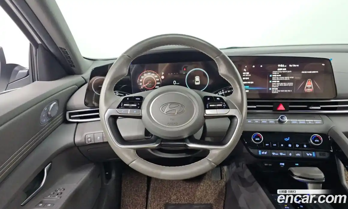 Hyundai Avante 2023 1.6 автомат (гидро), фото 20